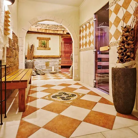 Junior With Wellness Area Daire *